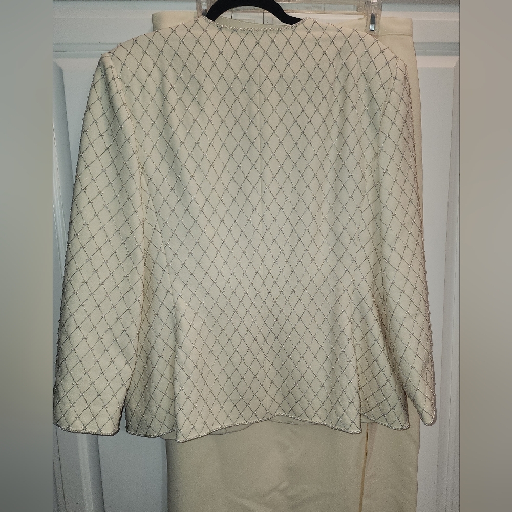 Albert Nipon Evening Ivory Diamond Pattern Pearl 2 Piece Skirt Suit - Picture 6 of 10